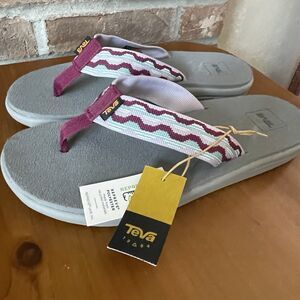 NEW Teva Voya Flip Sandals Flip Flops Women Size 7 Quick Dry Straps Mush Topsole